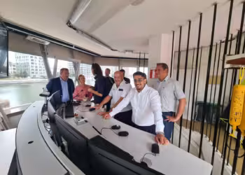 Officiële overdracht bediening stadsbruggen