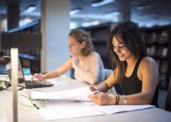 Studenten spenderen meer tijd in de bib sinds corona