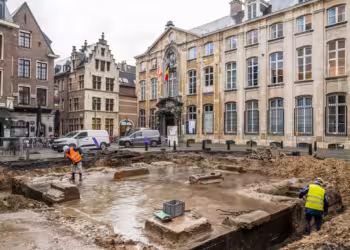 Bunkers gevonden bij graafwerken Vrijdagmarkt
