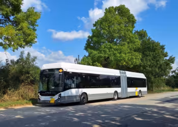 De Lijn bestelt 32 gelede elektrische bussen