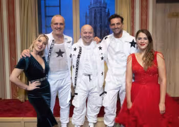 Christmas Comeback: Een Swingende Kerstkomedie