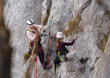 Klifhanger: onderzoek naar unieke vegetatie op rotswanden