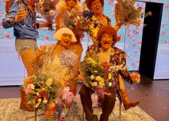 De InstaGrannie van Het Prethuis: Hashtags & Hilariteit