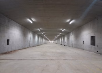 Kanjers op komst: ingang Scheldetunnel Linkeroever klaar om acht tunneldelen te ontvangen
