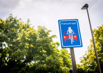 Oostenstraat wordt fietsstraat, spoorwegdoorgang Provinciestraat wordt autovrij