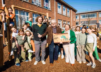 Sint-Luciaschool in Rijkevorsel opent groene speelplaats met groot feest