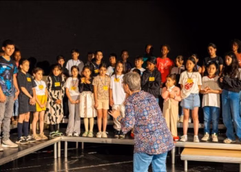 ON-TRACK viert driejarig bestaan met feestelijk concert ‘Vogelvlucht’ in CC De Binder