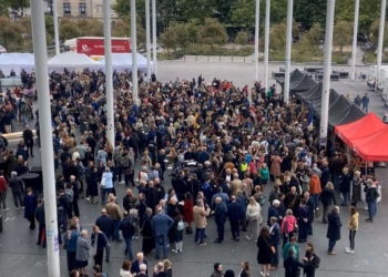 De wereld kraakt, maar als we samenwerken, wordt het beter