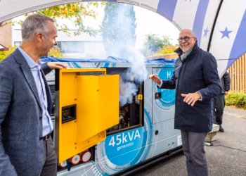 PTS Boom verwelkomt uniek didactisch model van waterstofgenerator dankzij Atlas Copco
