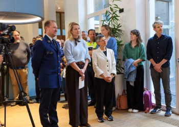 Politiezone Antwerpen opent nieuw regiokantoor in Lange Gasthuisstraat