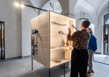 Archeologen tonen nooit eerder geziene vondsten in expo SUB URBS ANTVERPIA