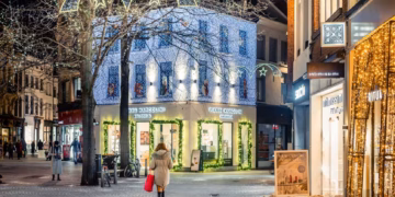 Antwerpen zet duurzame kerstverlichting aan