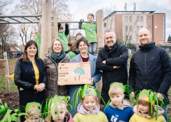 Drie scholen in Vorselaar ontvangen Groene Oase-label voor 8000 vierkante meter ontharding op scholensite
