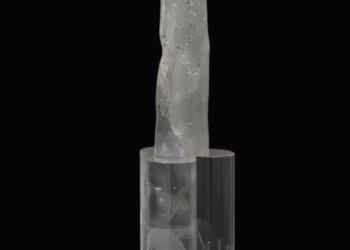 Hedendaagse kunst neemt haar intrek in de Schatkamer van de Kathedraal van Luik