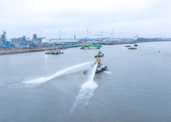 Kanjers zijn er: laatste tunneldeel van de Scheldetunnel landt op de bodem van de Schelde