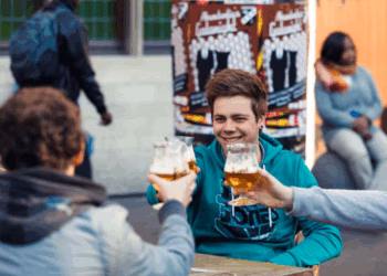 Verhoog de leeftijdsgrens voor het kopen van alcohol naar 18