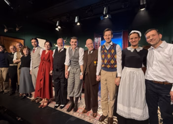 Toen waren er nog nul – Spannend, scherp en voortreffelijk vertolkt