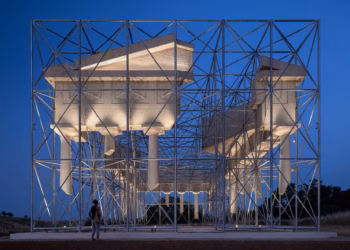 Gijs Van Vaerenbergh transformeert een archeologische ruïne in Italië