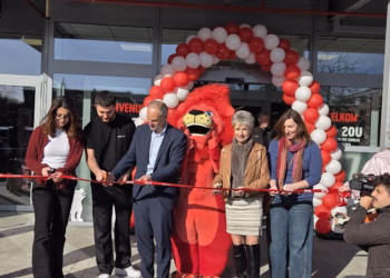 Na twee maanden sluiting opent Delhaize Arbre Ballon opnieuw haar deuren
