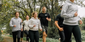Hans van Alphen warmt op voor de eerste Bloesemtrail in Bilzen-Hoeselt