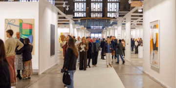 Art Brussels 2026 is open en de winnaars van de verschillende prijzen zijn gekend