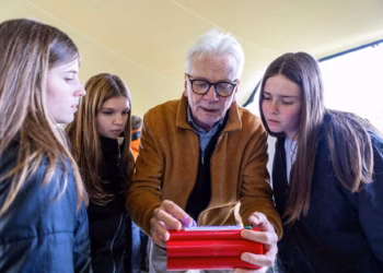 Leerlingen ontmantelen ‘tikkende tijdbom’ in PIME