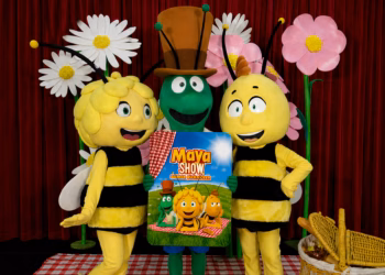 Nieuwe theatershow van Maya de Bij