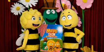 Nieuwe theatershow van Maya de Bij