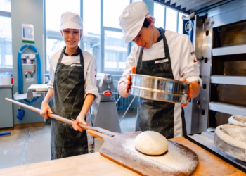 Provinciale scholen en centra gooien hun deuren open