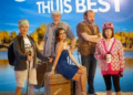 Oost West Thuis Best zorgt deze zomer opnieuw voor lachsalvo’s in het Fakkeltheater