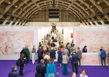 Art Brussels 2026 sluit succesvol af, verwelkomt meer bezoekers en bevestigt haar internationale aantrekkingskracht
