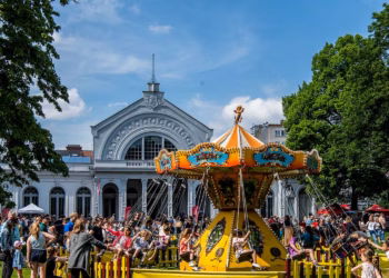 Feestweekend met 25ste verjaardag district Antwerpen en Tuinfeest in belle-époque-stijl