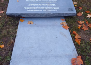 Onthulling cenotaaf voor Congolezen die overleden tijdens Wereldtentoonstelling 1894