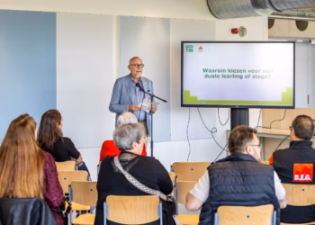 PTS Mechelen lanceert Connectiedag: onderwijs en bedrijfsleven hand in hand