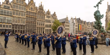 Burgemeester huldigt 125-jarige muziekkapel