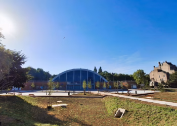 Eerste stap hernieuwing Arenawijk: vernieuwd Arenaplein in Deurne-Zuid