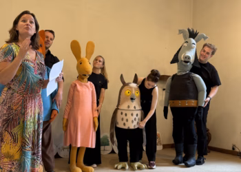 Vos en Haas komen naar het theater! Kadee Producties