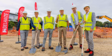 Delhaize investeert ruim 8 miljoen euro in nieuw transportcentrum in Zellik