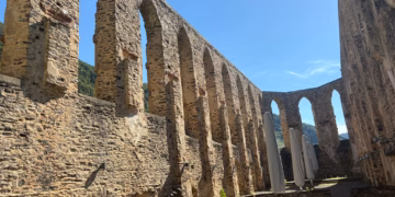 Klooster Stuben in het vakantieland Cochem, een stille ruïne aan de Moezel