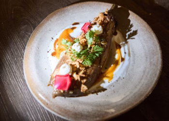 FLATONS: ETEN ZONDER GRENZEN, MIDDEN IN ANTWERPEN