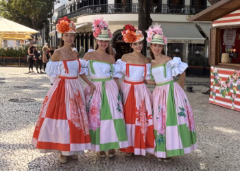 HET BLOEMENEILAND MADEIRA