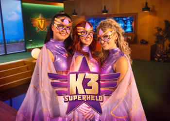 K3  duikt helemaal in de wereld van de Superhelden!