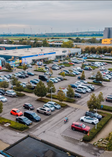 Provincie Antwerpen onderzoekt mogelijkheden voor groene zonneparkings en laadpleinen