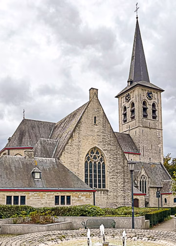 Stichting Kempens Landschap start nieuwe restauratiefase aan dak Sint-Jacobuskerk Borsbeek